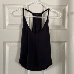 Forever 21 Cropped Scallop Racerback Tank Size M